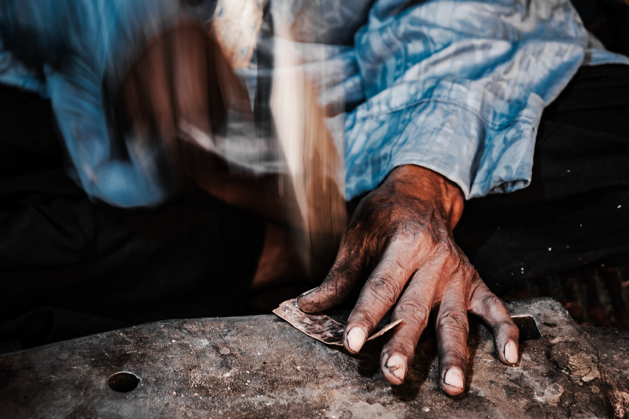 Tuareg artisana in Djanet Algeria